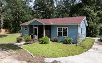 Home For Sale in Live Oak, Florida