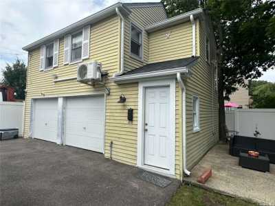 Apartment For Rent in East Rockaway, New York