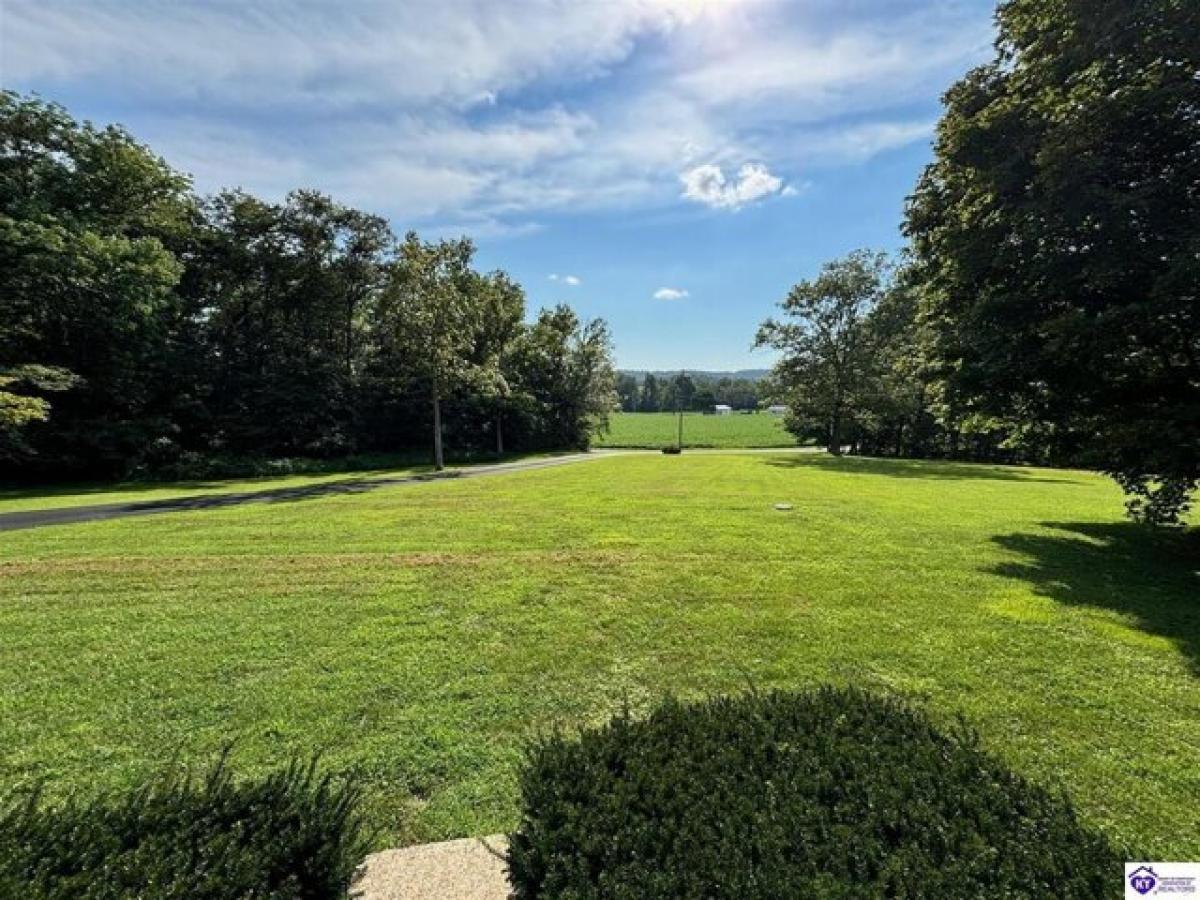 Picture of Home For Sale in Payneville, Kentucky, United States