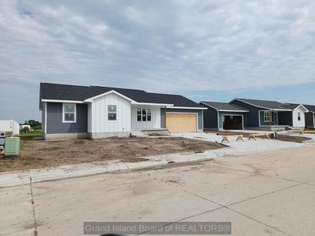 Picture of Home For Sale in Grand Island, Nebraska, United States