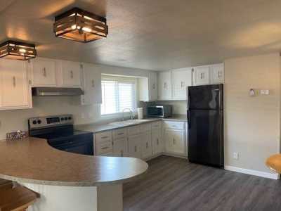 Home For Sale in Clackamas, Oregon