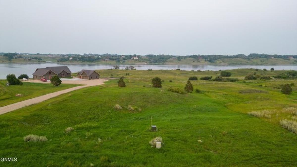 Picture of Residential Land For Sale in Jamestown, North Dakota, United States