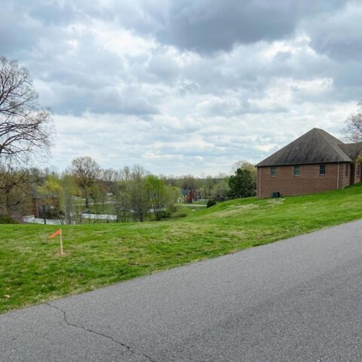 Picture of Residential Land For Sale in Madisonville, Kentucky, United States