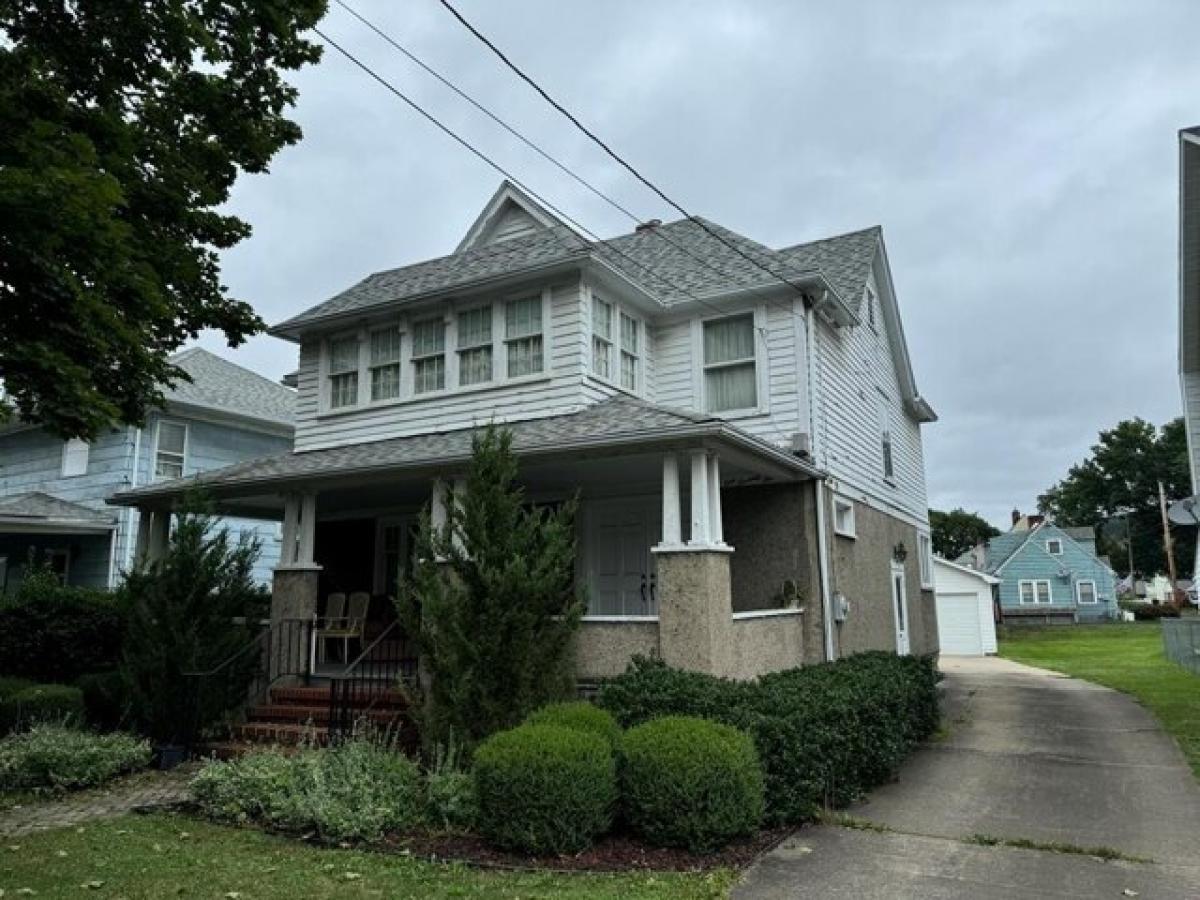 Picture of Home For Sale in Corning, New York, United States