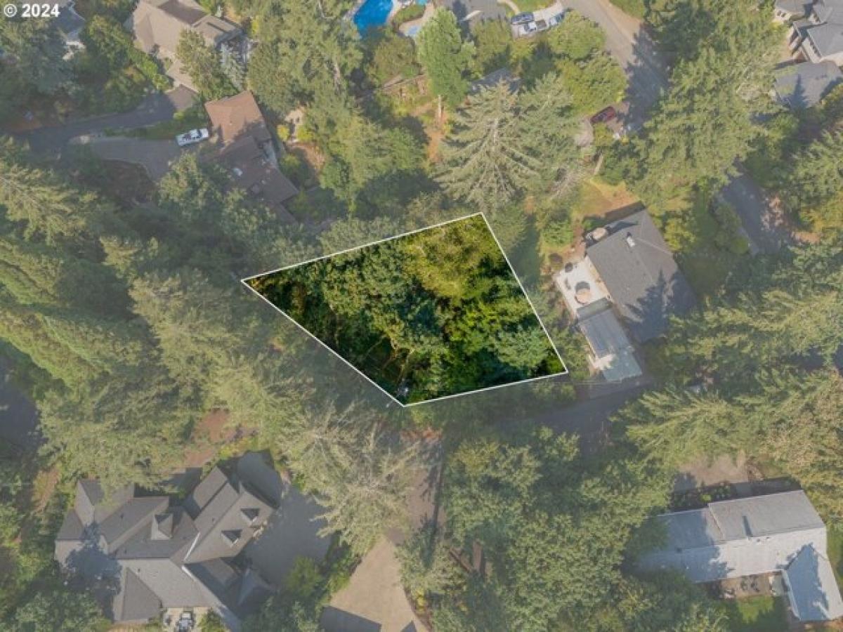 Picture of Residential Land For Sale in Lake Oswego, Oregon, United States