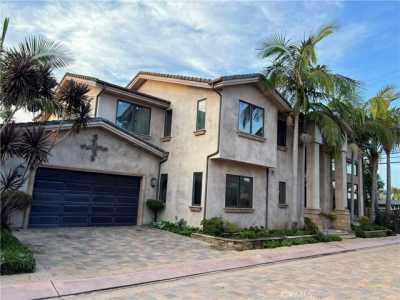 Home For Rent in Costa Mesa, California