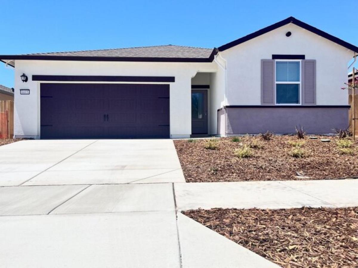 Picture of Home For Sale in Riverbank, California, United States