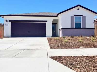 Home For Sale in Riverbank, California