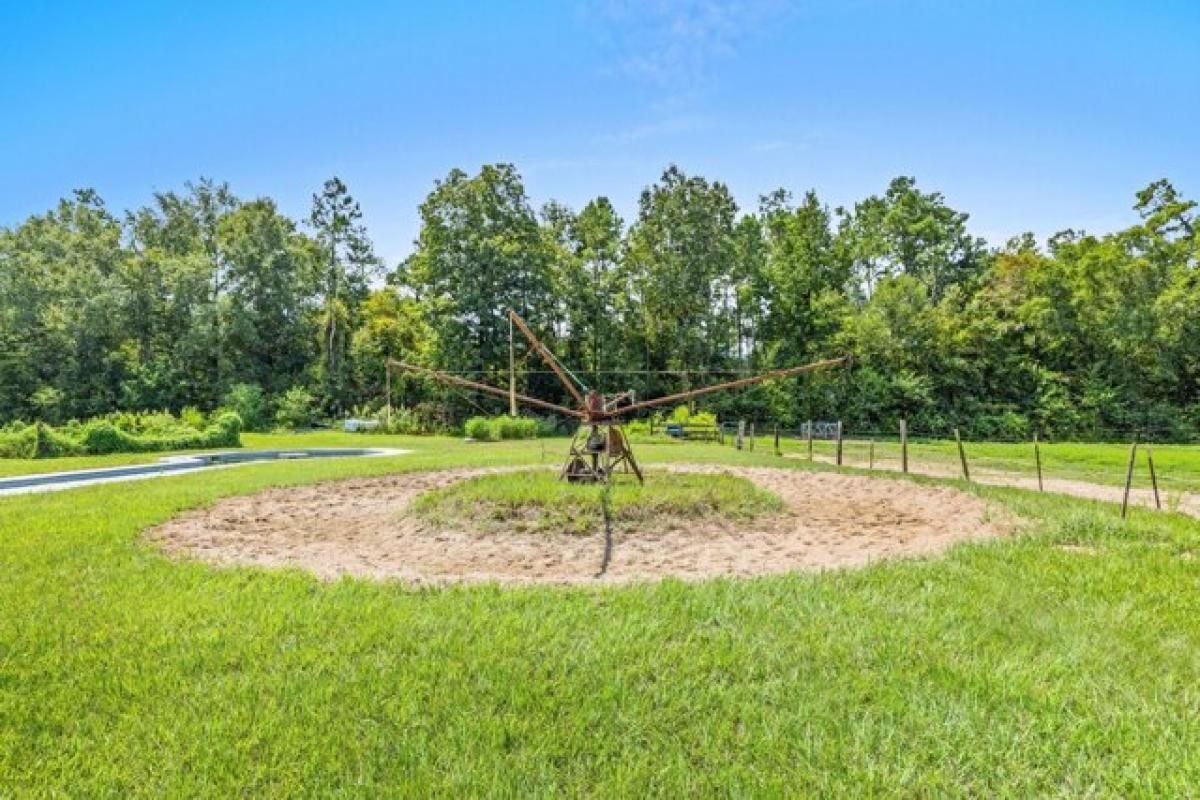 Picture of Home For Sale in Starks, Louisiana, United States