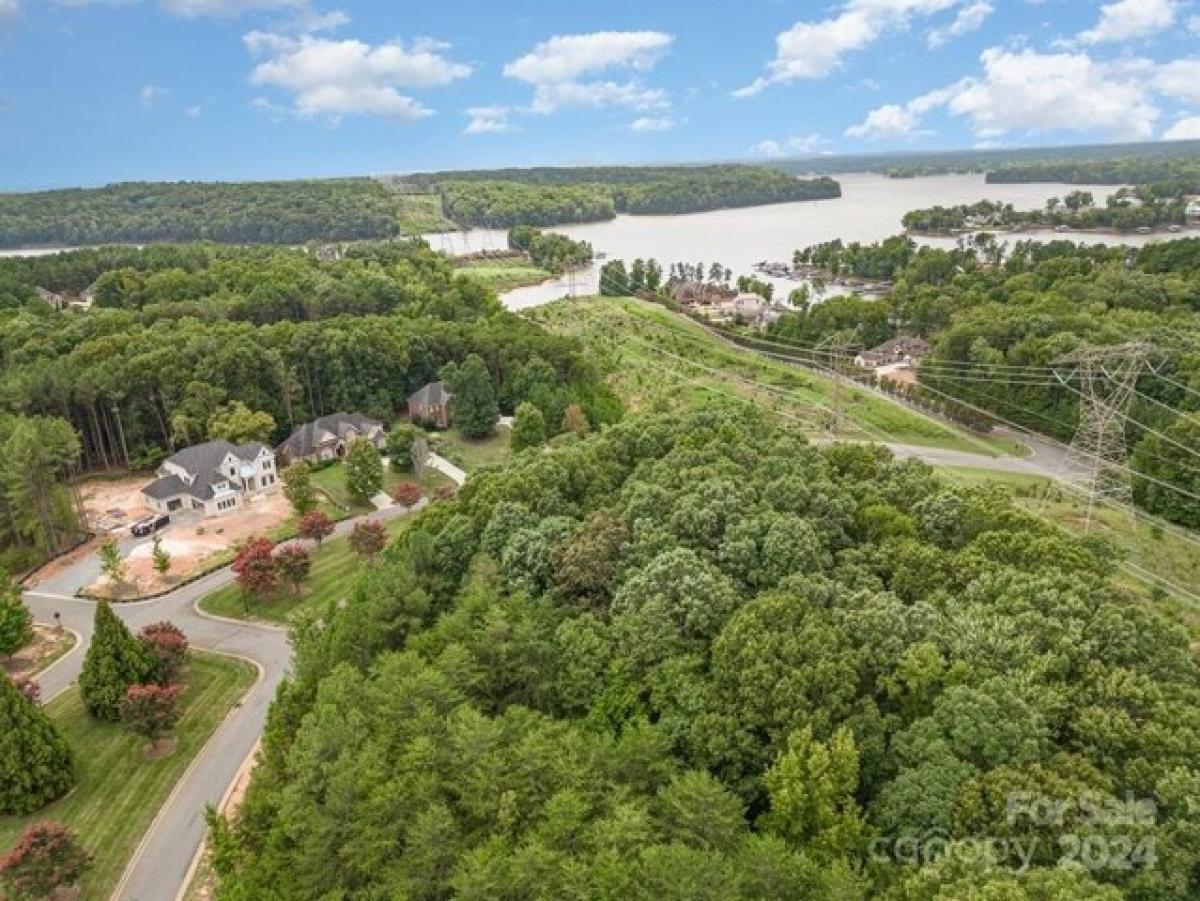 Picture of Residential Land For Sale in Belmont, North Carolina, United States