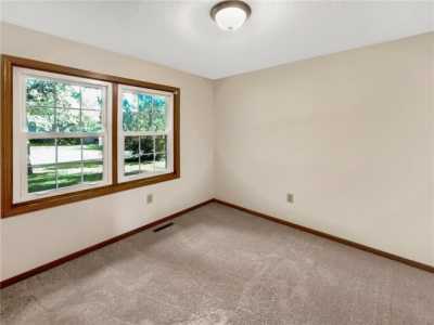 Home For Sale in Burnsville, Minnesota