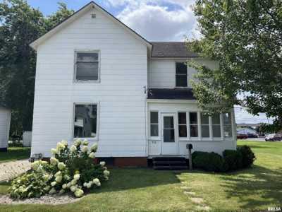 Home For Sale in Canton, Illinois