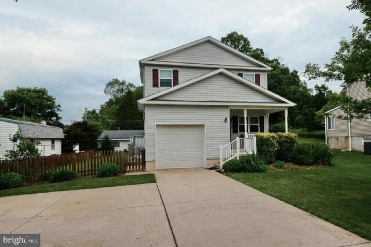 Picture of Home For Sale in Royersford, Pennsylvania, United States