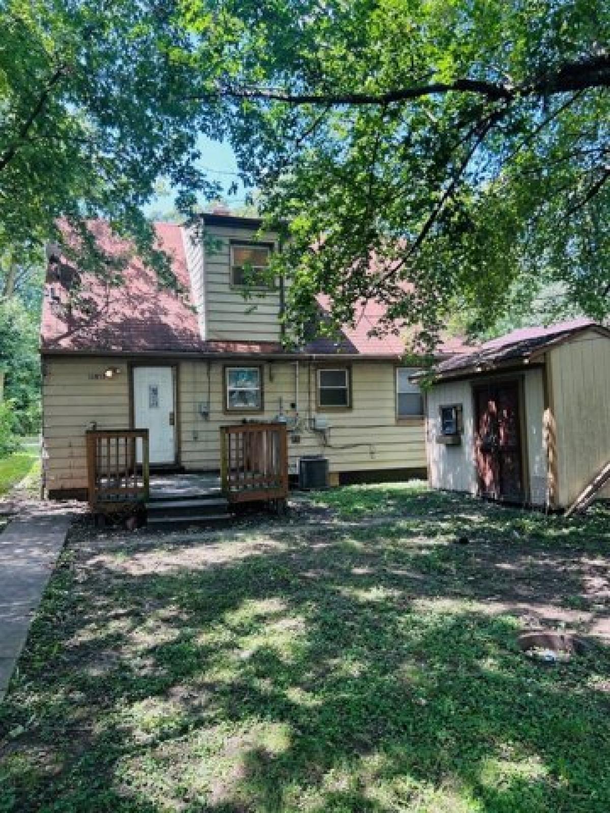 Picture of Home For Sale in Hazel Crest, Illinois, United States