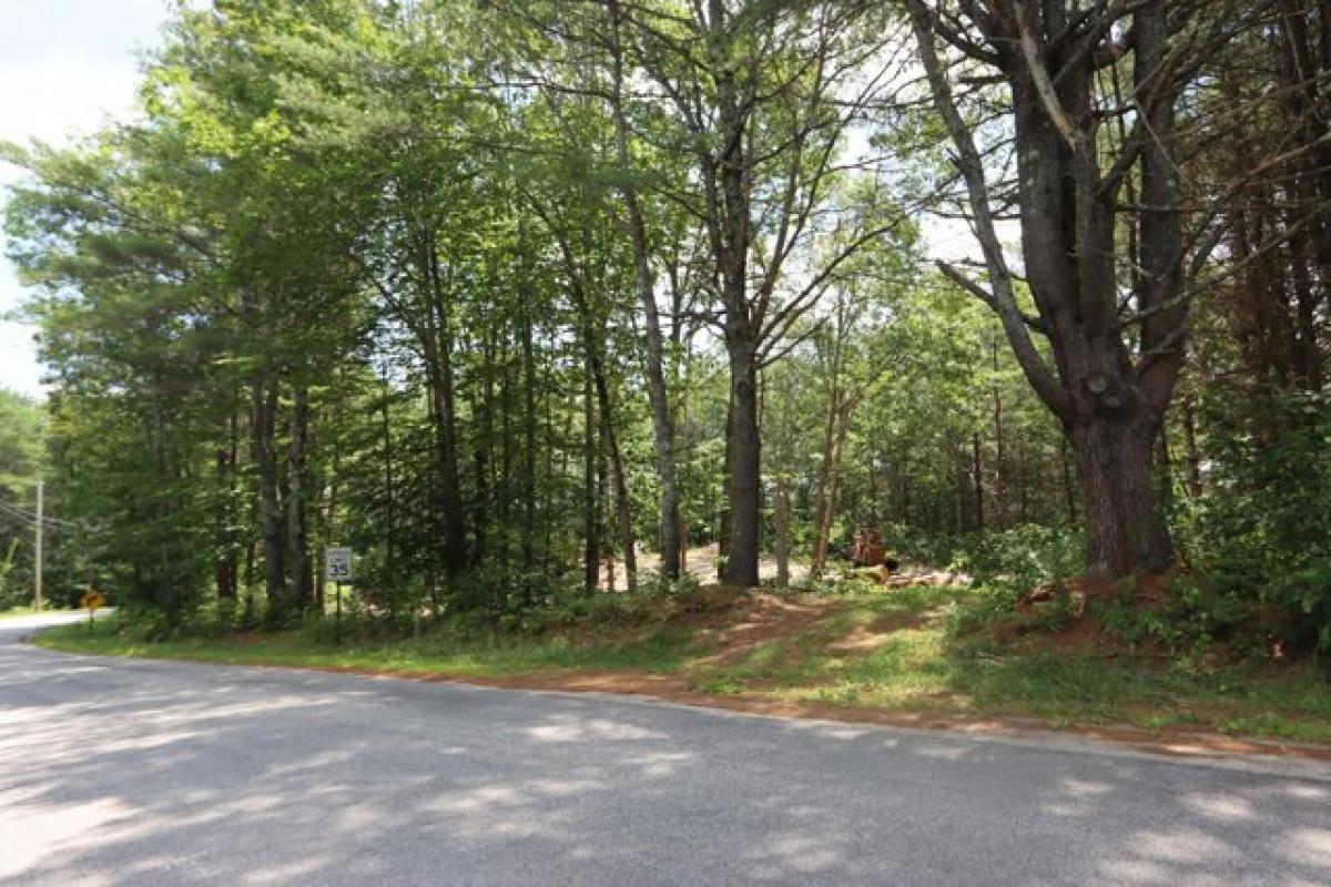 Picture of Residential Land For Sale in Wayne, Maine, United States