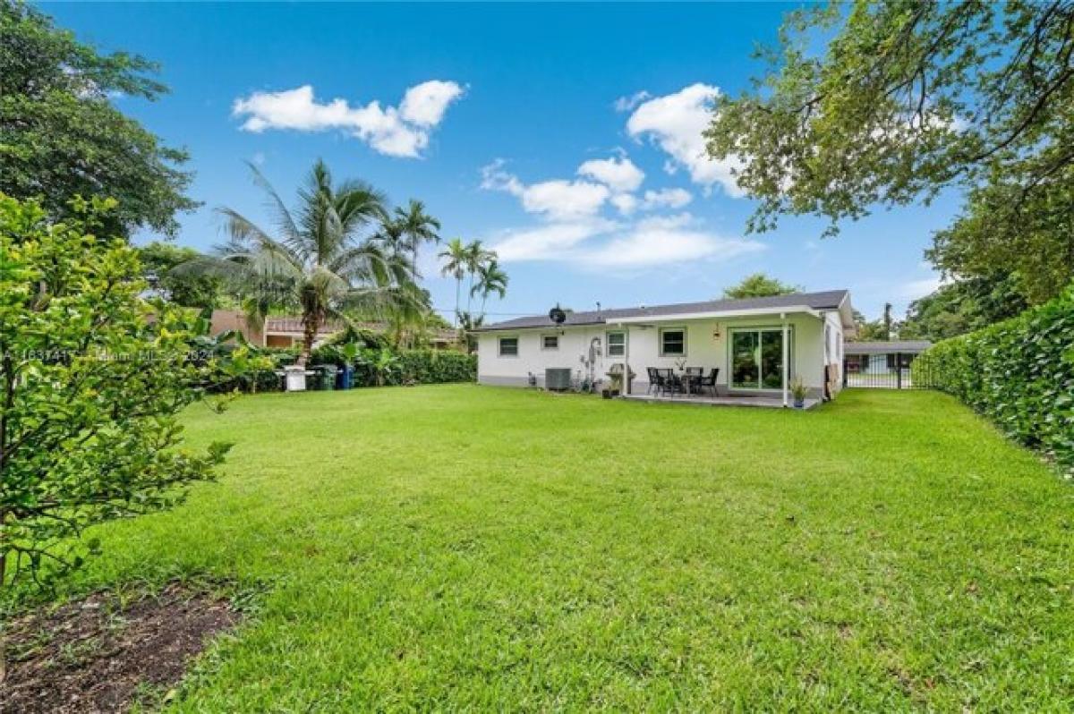 Picture of Home For Sale in South Miami, Florida, United States