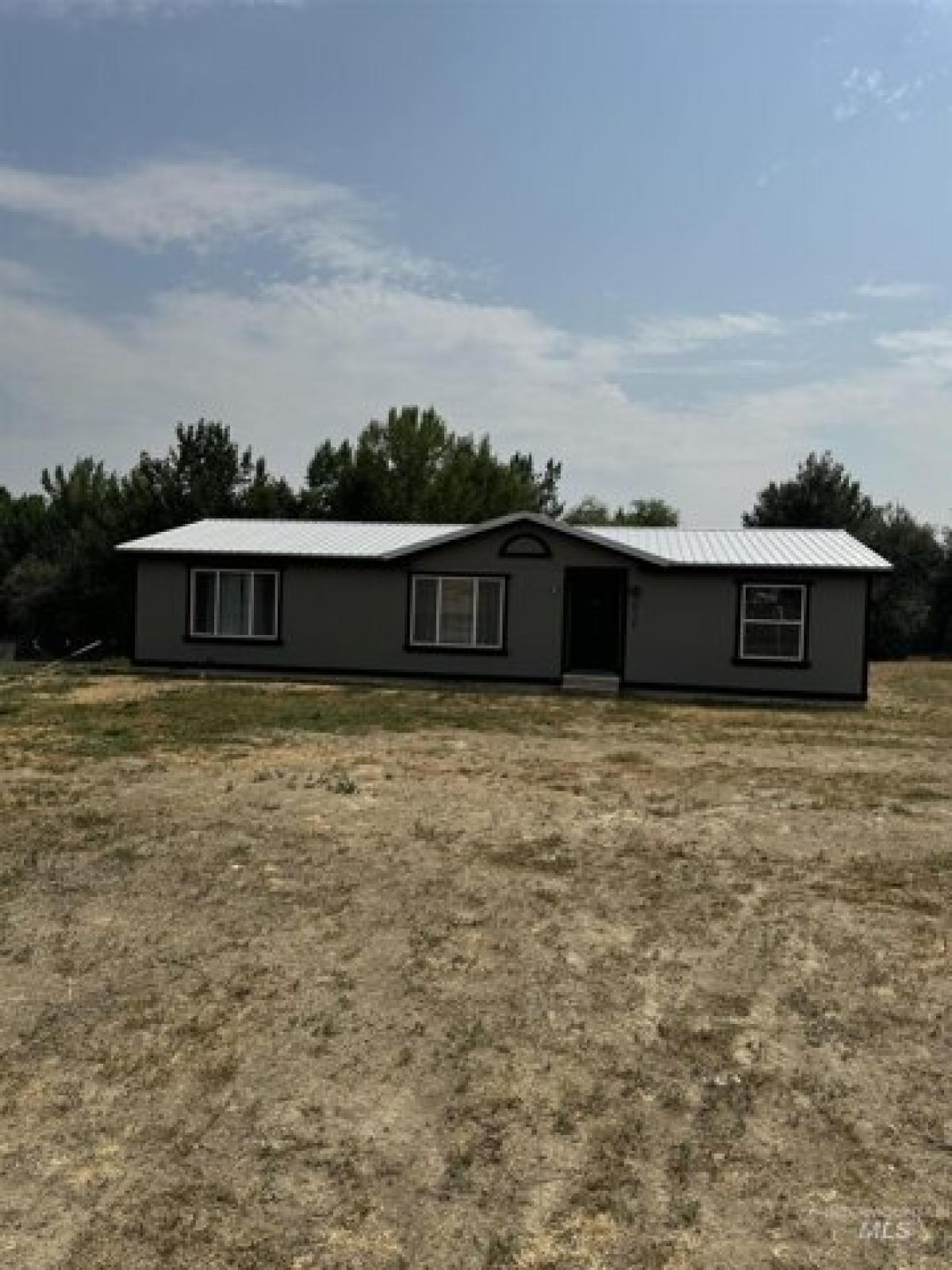 Picture of Home For Sale in Homedale, Idaho, United States