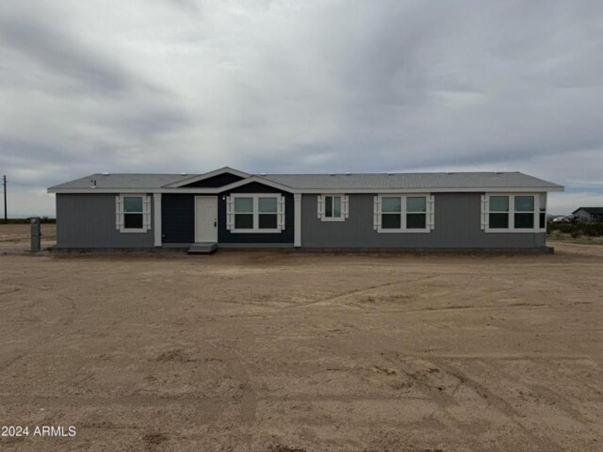 Picture of Home For Sale in Tonopah, Arizona, United States