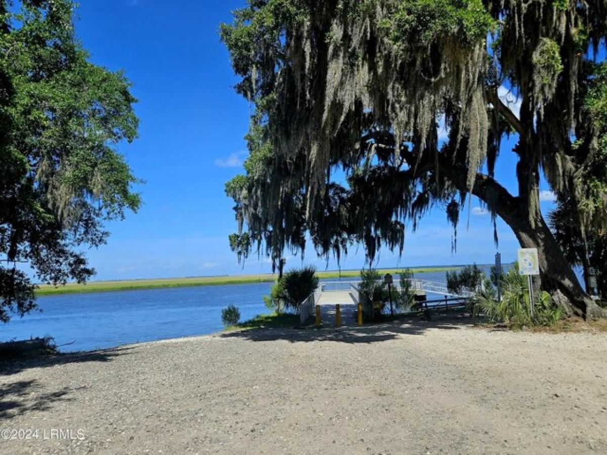 Picture of Residential Land For Sale in Daufuskie Island, South Carolina, United States