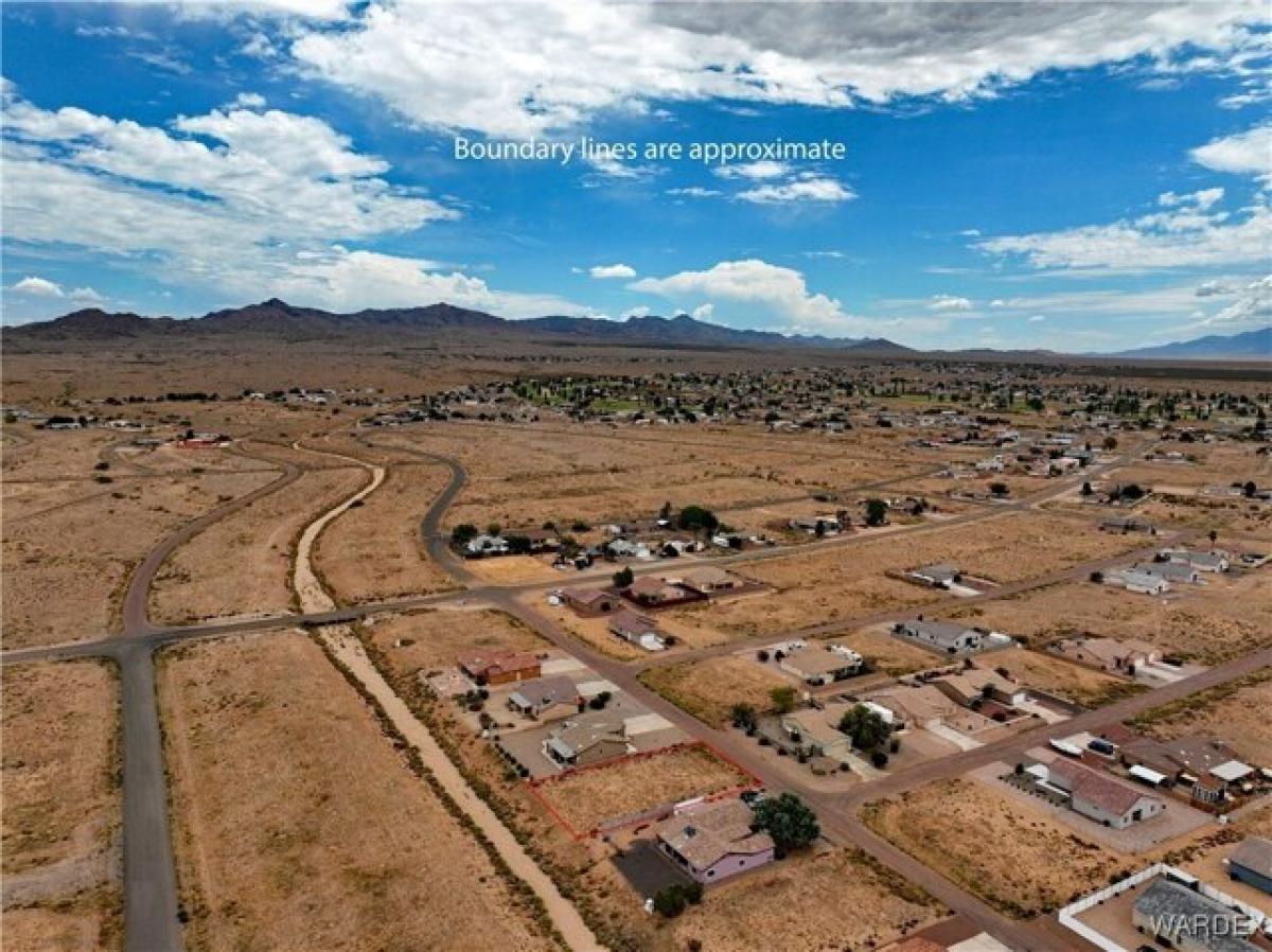 Picture of Residential Land For Sale in Kingman, Arizona, United States