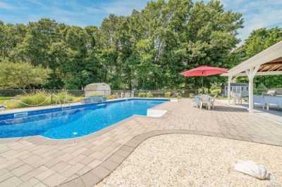 Home For Sale in East Moriches, New York