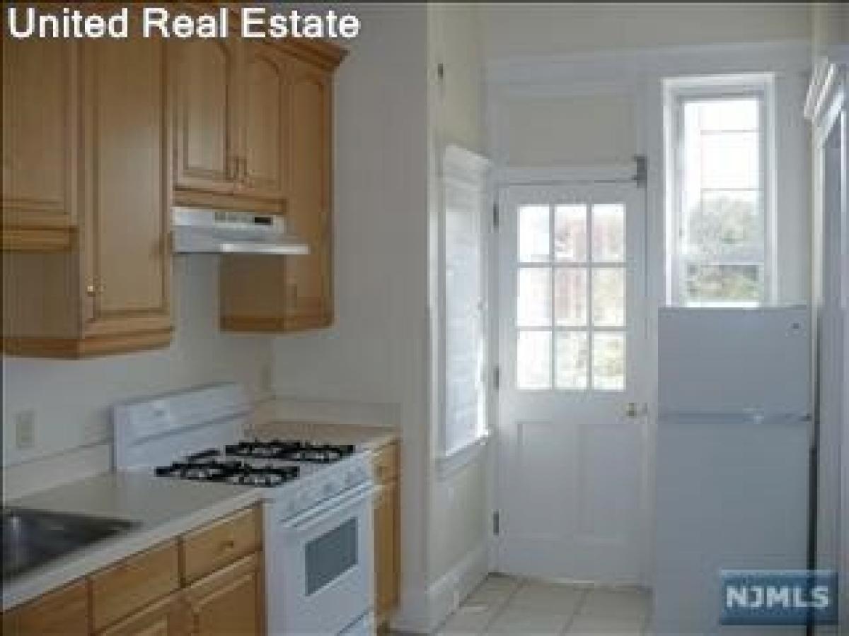 Picture of Apartment For Rent in Ridgewood, New Jersey, United States