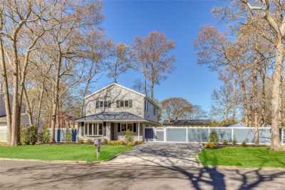 Home For Sale in East Moriches, New York