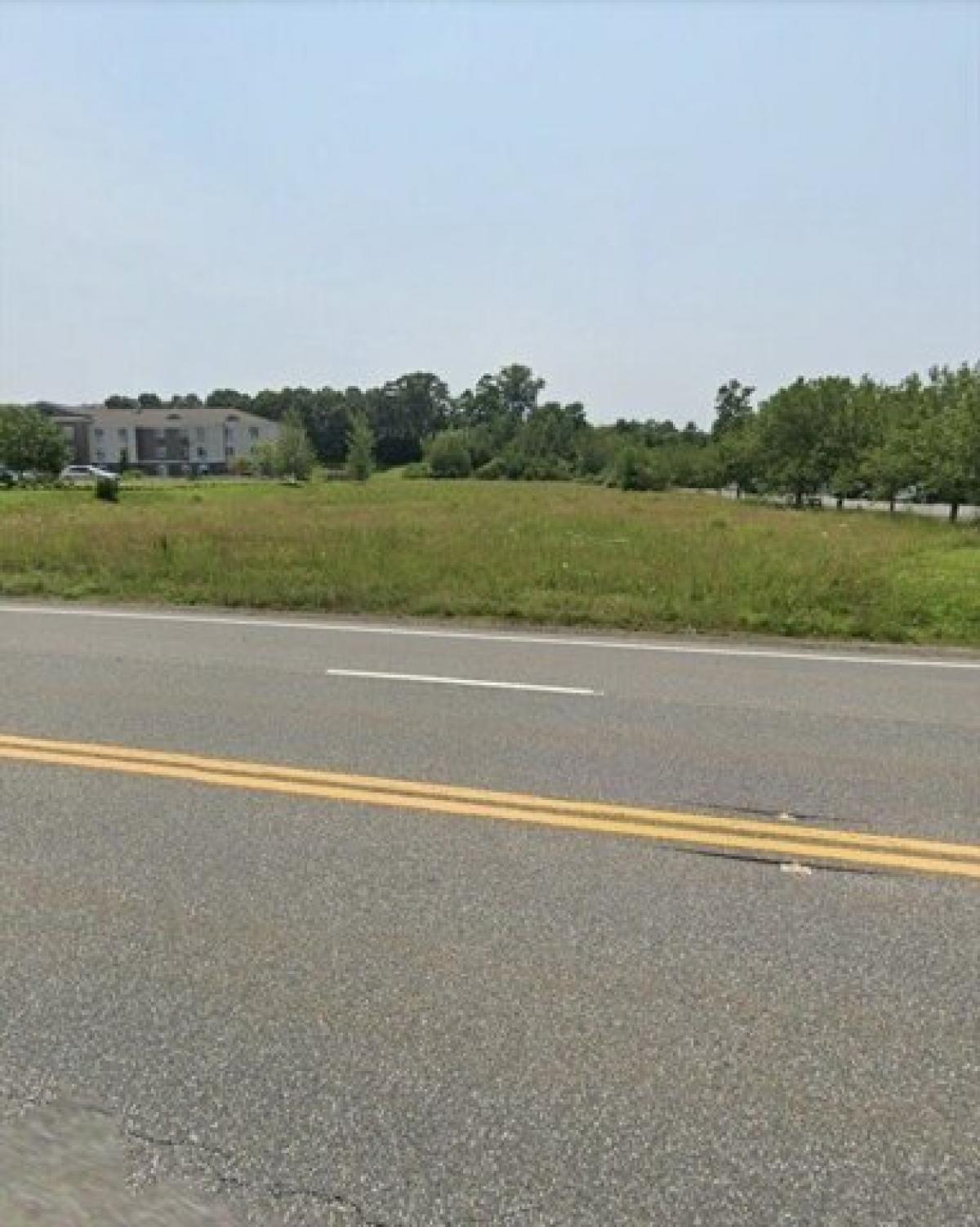 Picture of Residential Land For Sale in Swansea, Massachusetts, United States