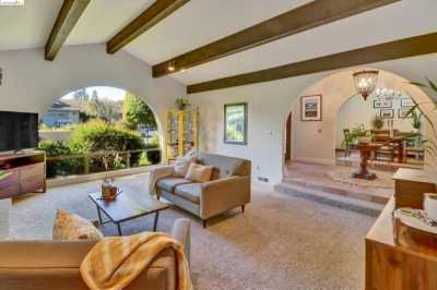 Home For Sale in Castro Valley, California