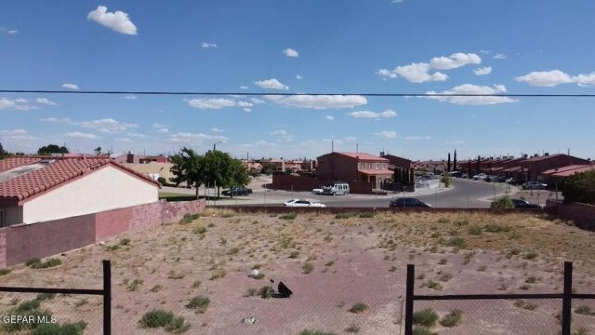 Picture of Residential Land For Sale in El Paso, Texas, United States