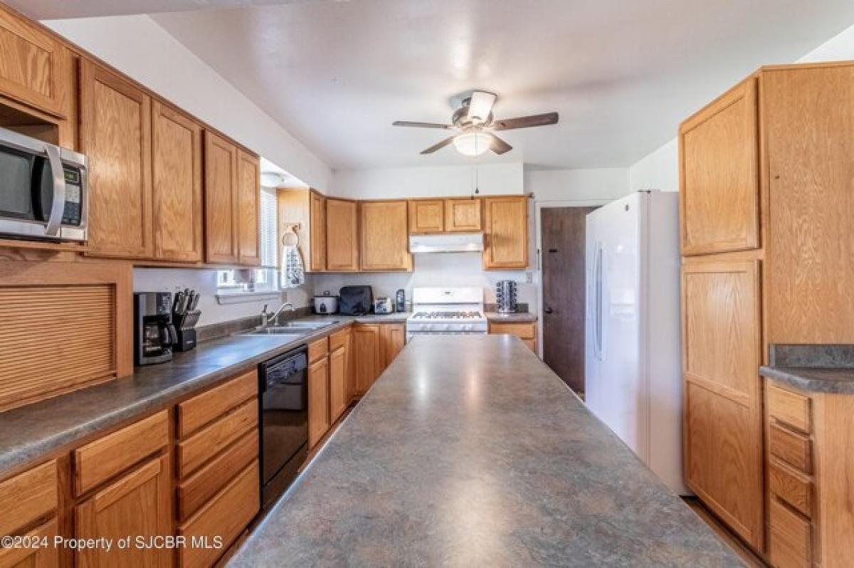 Picture of Home For Sale in Kirtland, New Mexico, United States