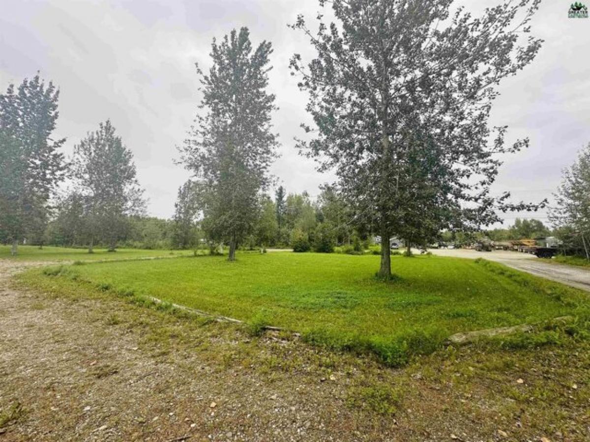 Picture of Residential Land For Sale in North Pole, Alaska, United States