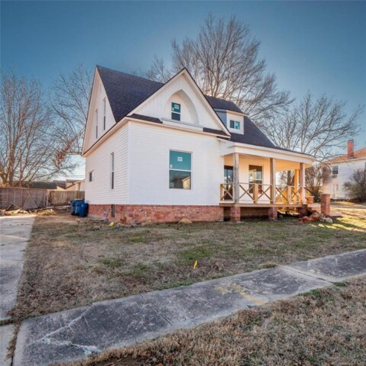 Picture of Home For Sale in McAlester, Oklahoma, United States