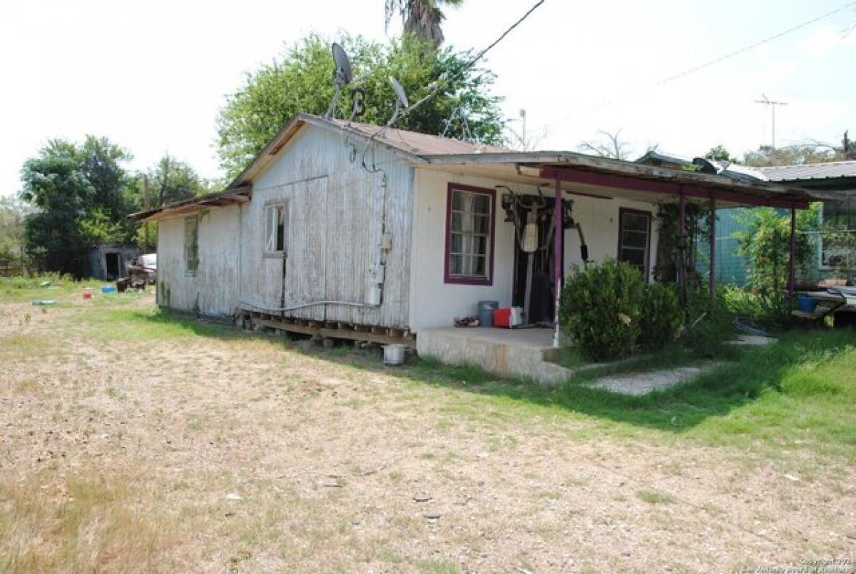 Picture of Home For Sale in Atascosa, Texas, United States