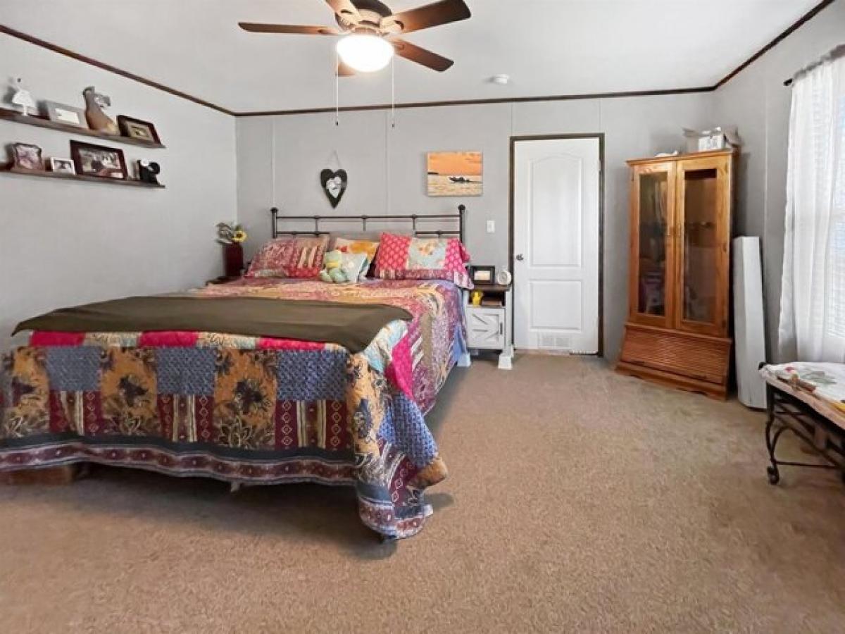 Picture of Home For Sale in Brookeland, Texas, United States