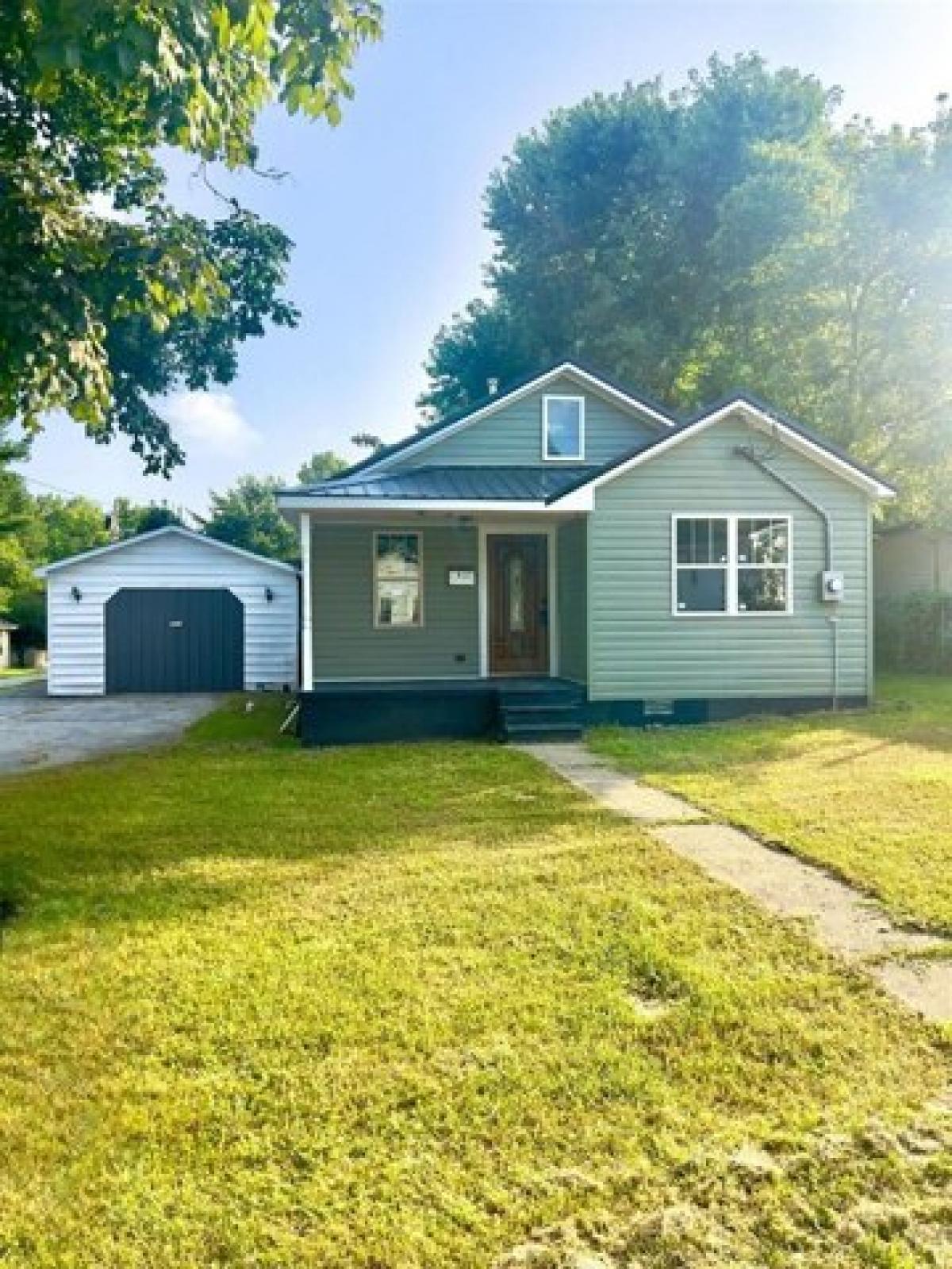 Picture of Home For Sale in Glasgow, Kentucky, United States