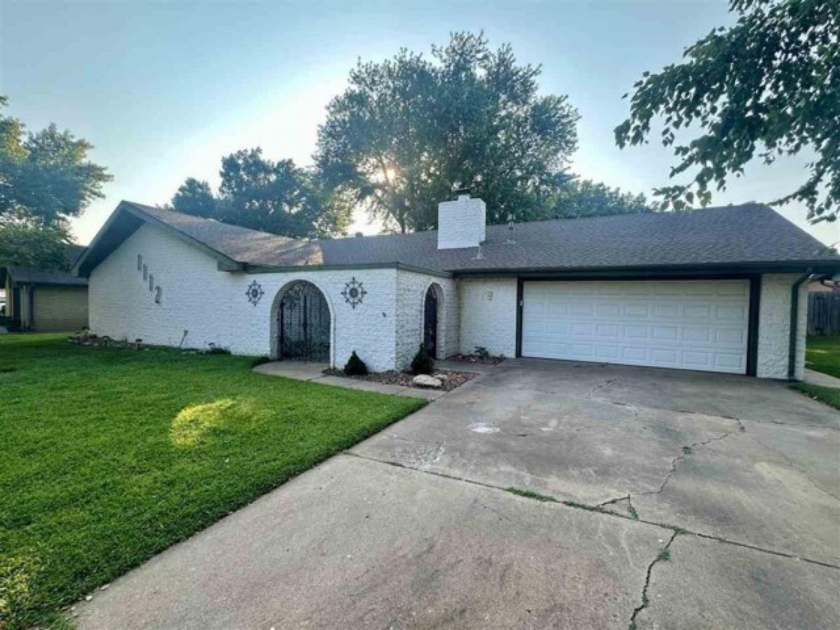 Picture of Home For Sale in Ponca City, Oklahoma, United States