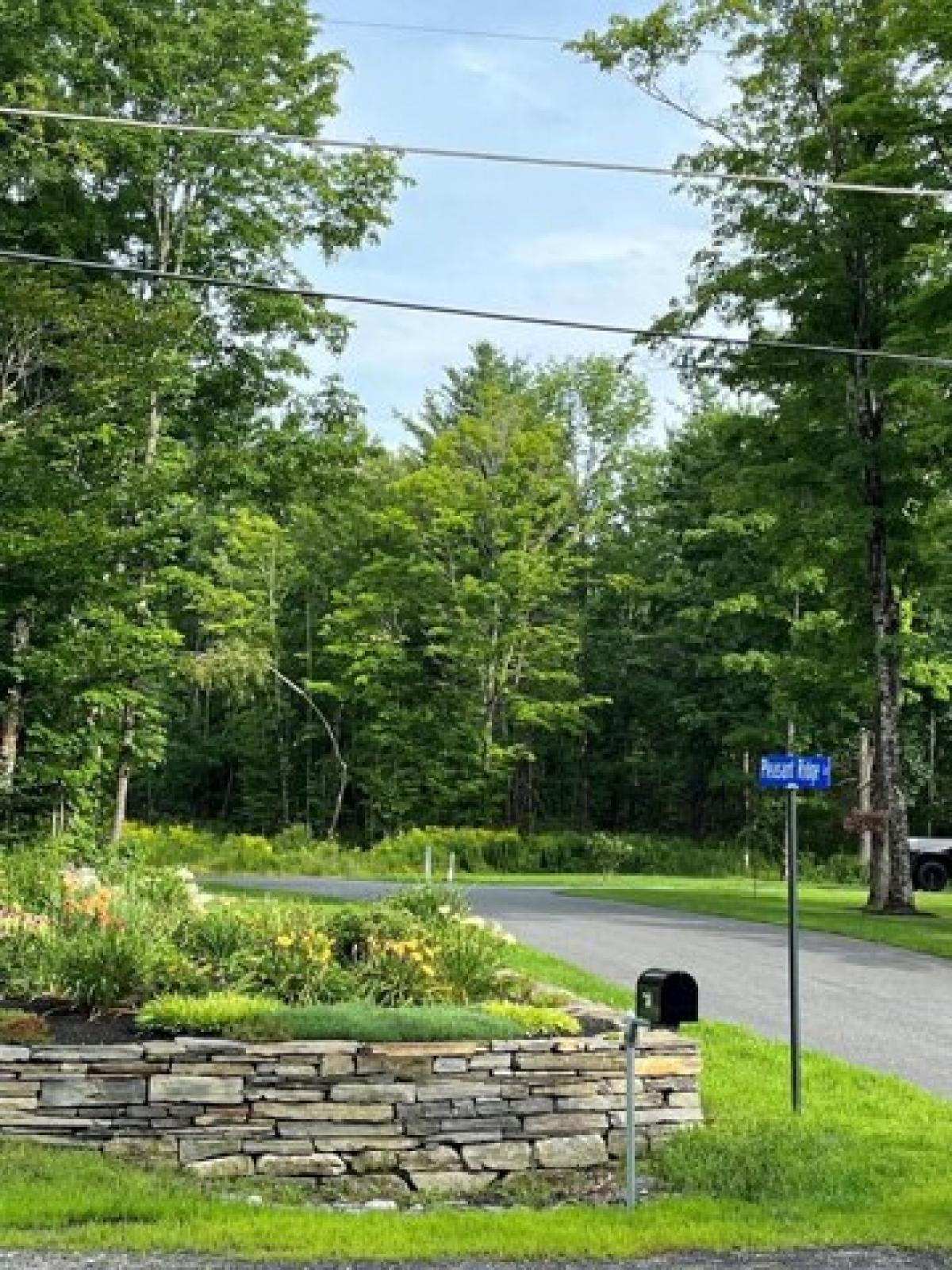 Picture of Residential Land For Sale in Richmond, Maine, United States