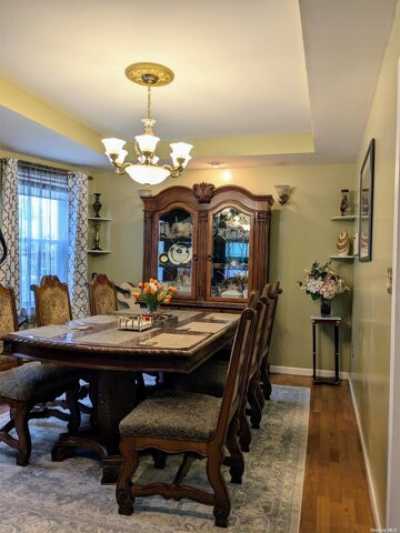 Home For Sale in Richmond Hill, New York