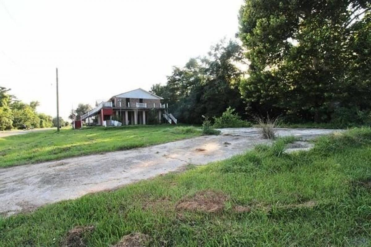 Picture of Residential Land For Sale in Montegut, Louisiana, United States