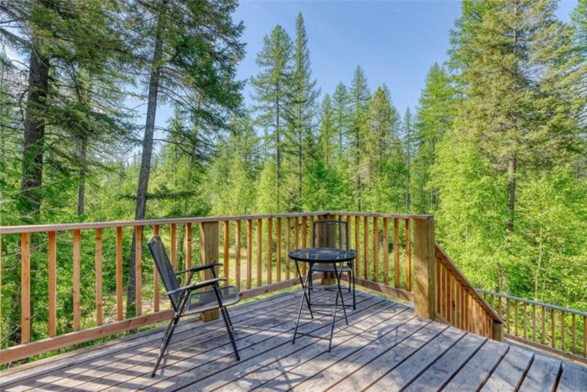 Picture of Home For Sale in Columbia Falls, Montana, United States