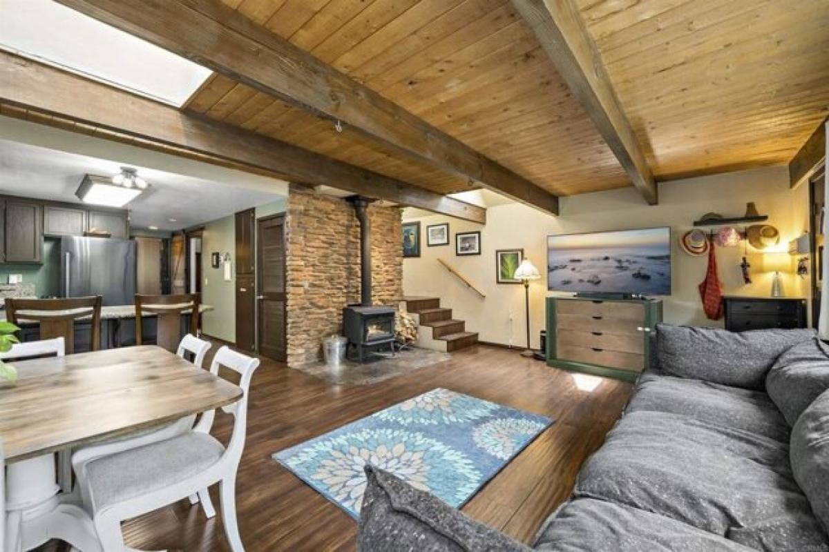 Picture of Home For Sale in Idyllwild, California, United States