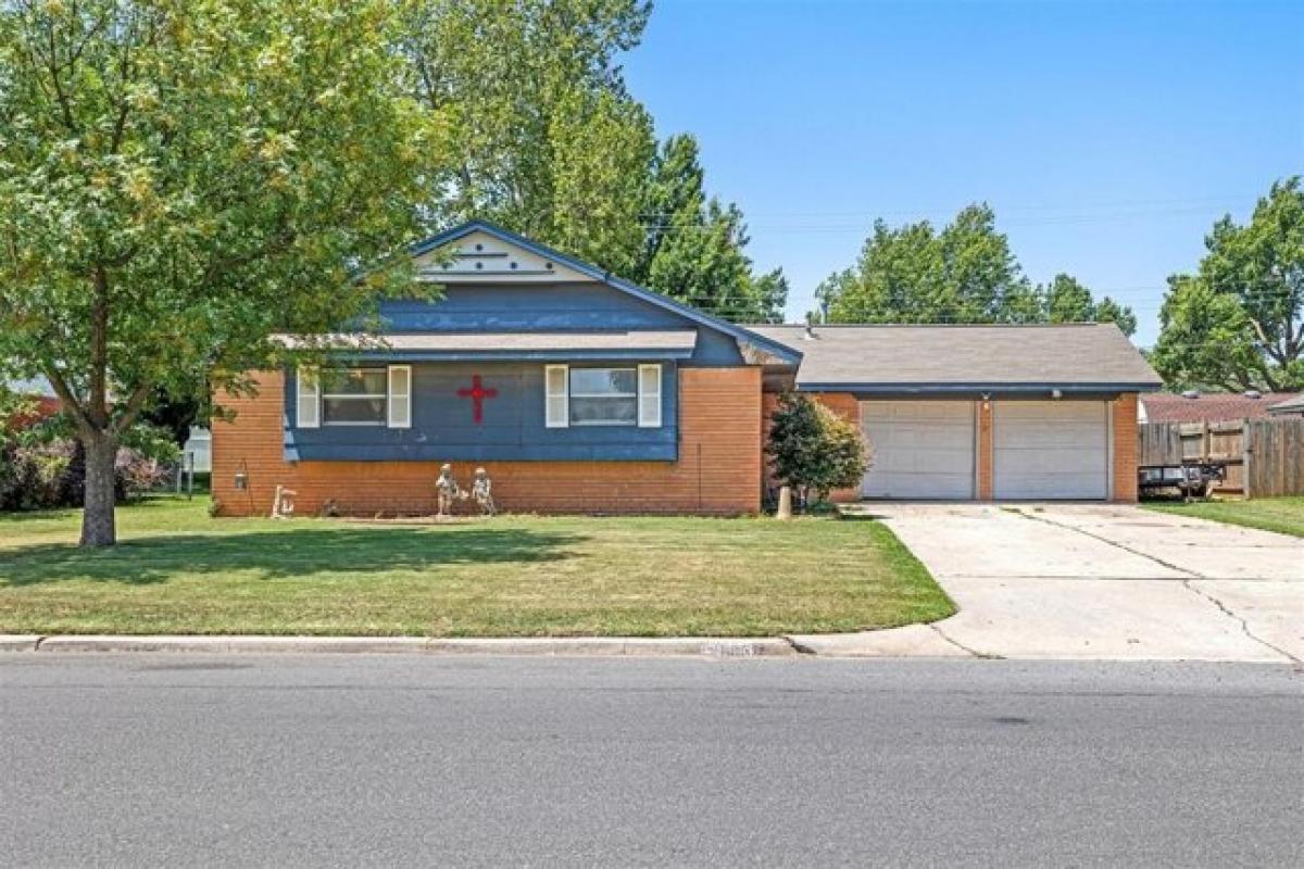 Picture of Home For Sale in El Reno, Oklahoma, United States