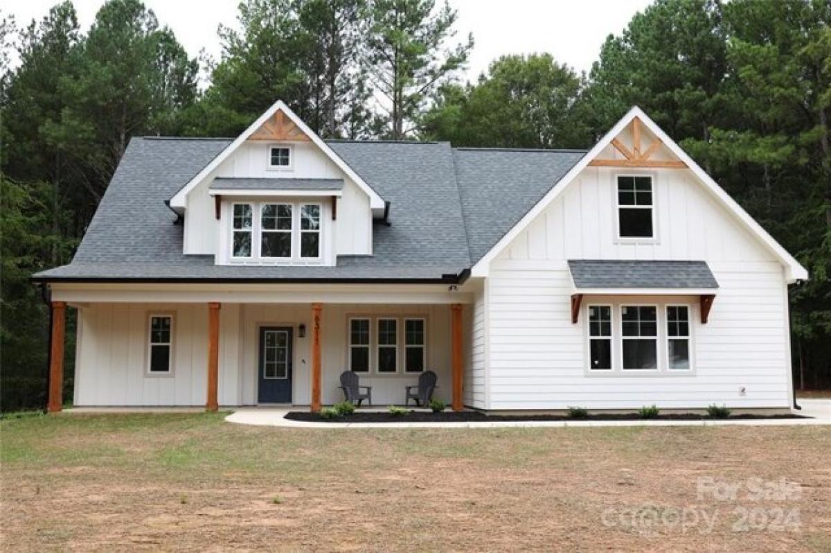 Picture of Home For Sale in Marshville, North Carolina, United States