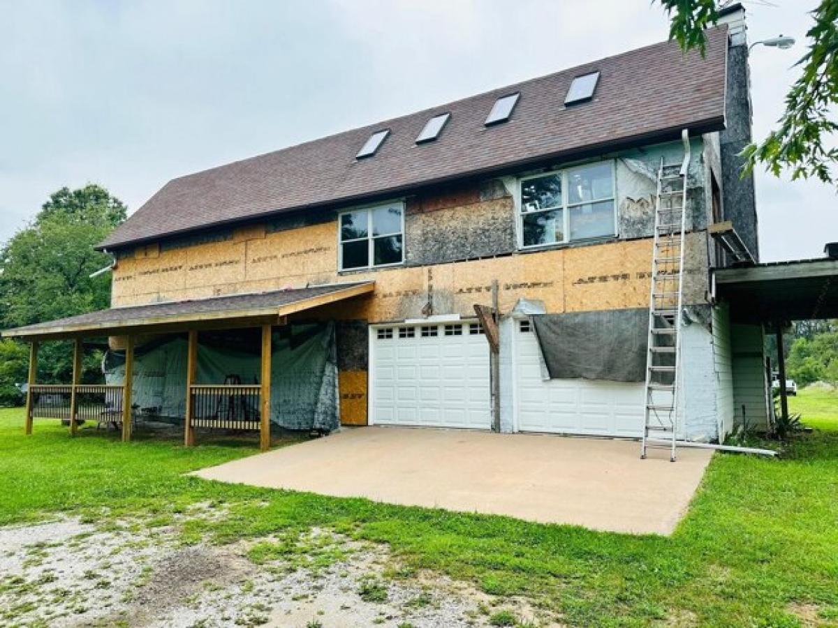 Picture of Home For Sale in Knox, Indiana, United States