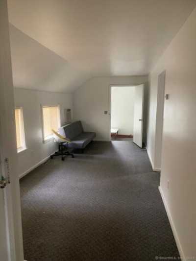 Apartment For Rent in Woodbridge, Connecticut