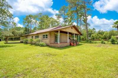 Home For Sale in Interlachen, Florida