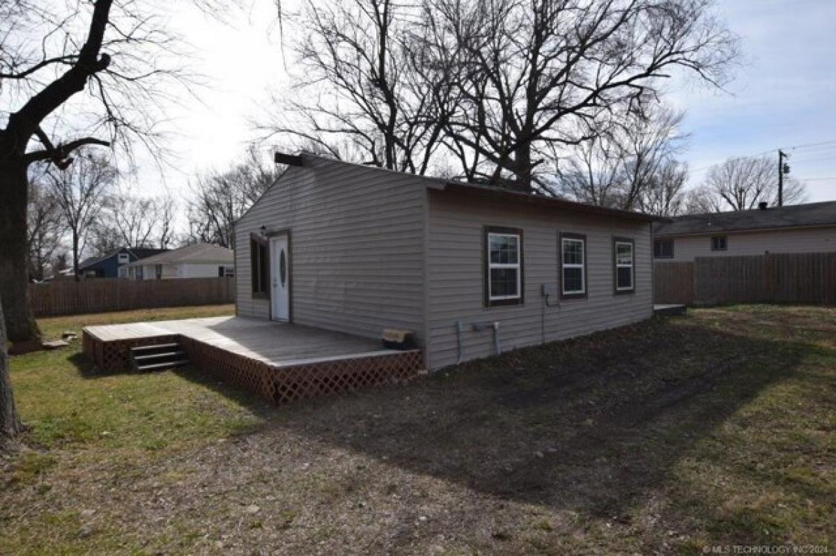 Picture of Home For Sale in Westville, Oklahoma, United States