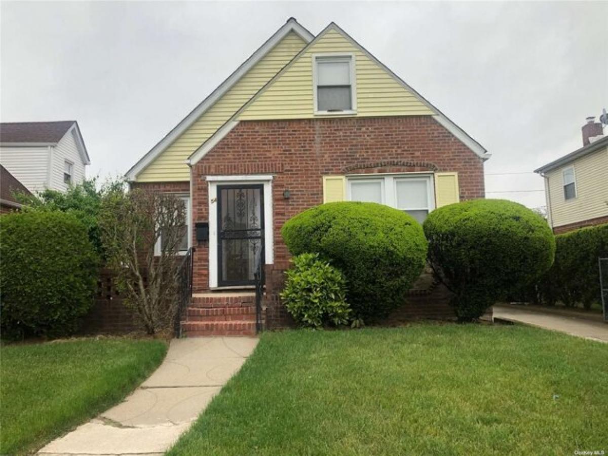 Picture of Home For Rent in Elmont, New York, United States