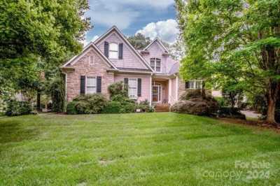 Home For Sale in Davidson, North Carolina